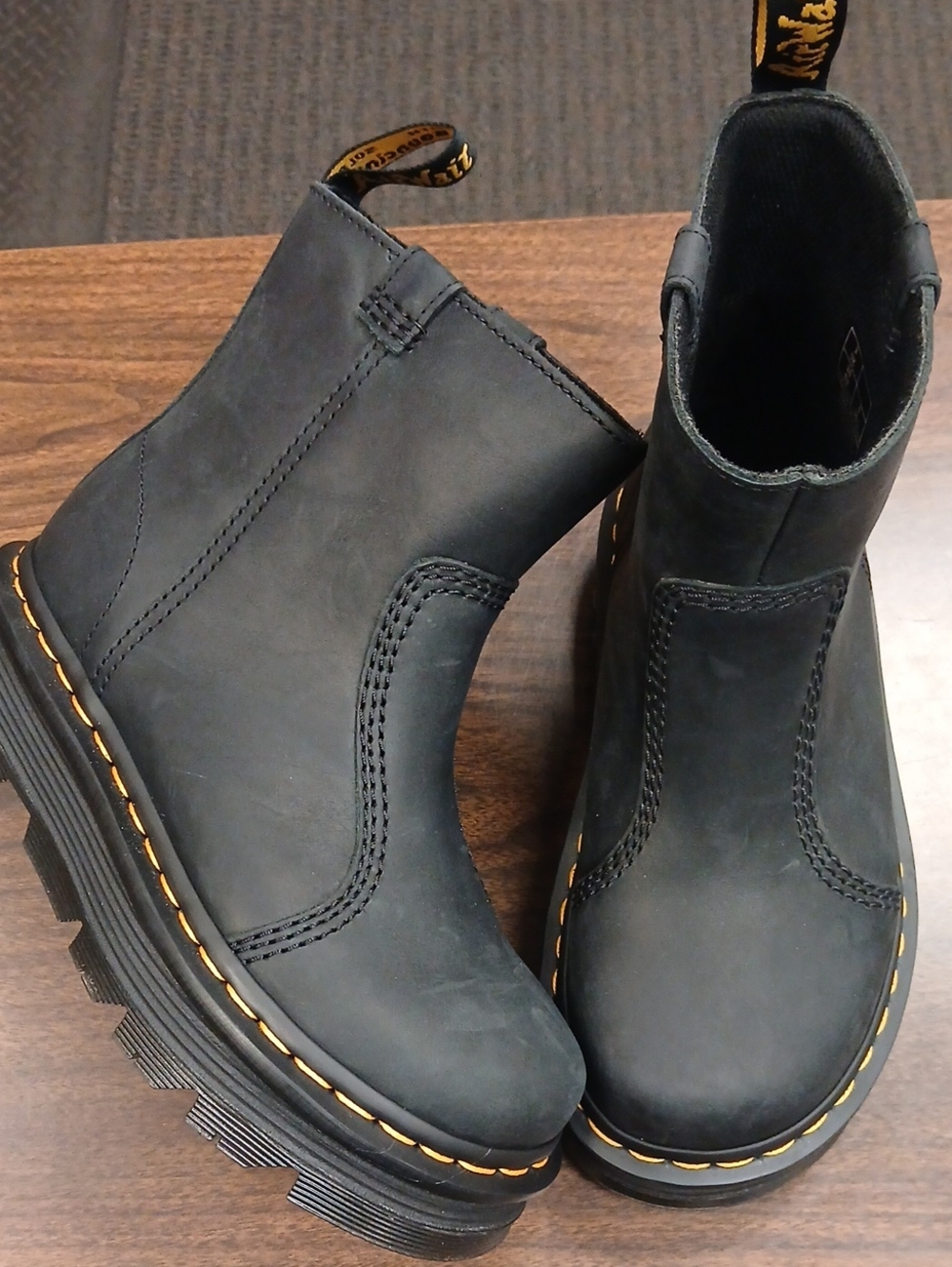NWOT DR. MARTENS